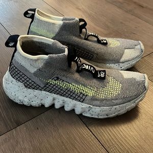Nike Space Hippie 02 Grey Volt Mens 10.5